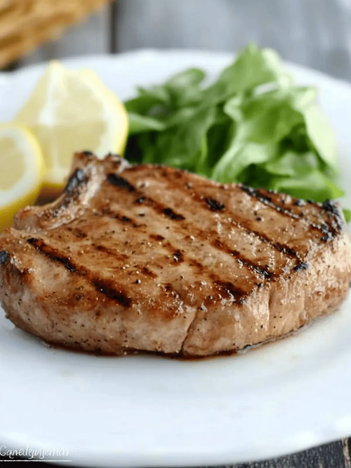 Sizzling Grilled Pork Chops: Juicy Flavor in Every Bite 4 Grilled Pork Chops