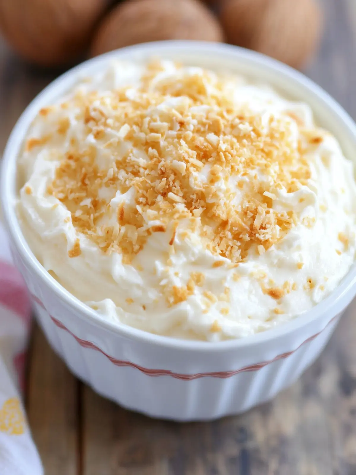 Irresistible Coconut Cream Pie Dip That's So Easy to Make 4 Coconut Cream Pie Dip